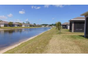 5235 Oakland Lake Cir, Fort Pierce, FL 34951, Sold 05/27/21
