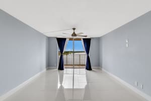 470 Executive Center Dr, West Palm Beach, FL 33401, Sold 04/30/21
