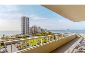5540 N Ocean Dr, Riviera Beach, FL 33404, Sold 06/28/21