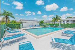 1201 SE Parkview Pl APT G2, Stuart, FL 34994, Sold 05/03/21