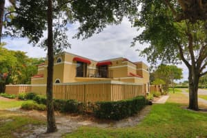 4649 Pine Grove Dr, Delray Beach, FL 33445, Sold 05/07/21