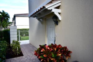 318 Salinas Dr, West Palm Beach, FL 33410, Sold 05/27/21