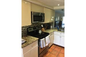 5055 Oak Hill Rd, Delray Beach, FL 33484, Sold 06/09/21
