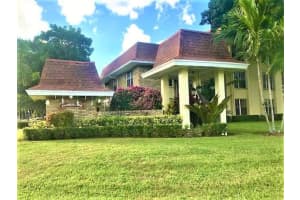 5540 Tamberlane Cir, Palm Beach Gardens, FL 33418, Sold 04/30/21