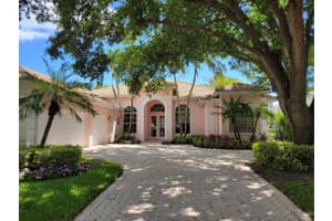 4 Bermuda Lake Dr, Palm Beach Gardens, FL 33418, Sold 06/29/21