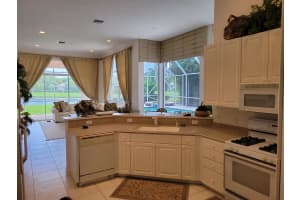 4 Bermuda Lake Dr, Palm Beach Gardens, FL 33418, Sold 06/29/21