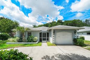 381 Del Rio Blvd, Boca Raton, FL 33432, Sold 05/25/21
