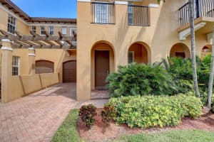 6986 Julia Gardens Dr, Coconut Creek, FL 33073, Sold 05/06/21