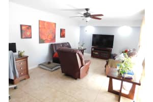 2904 Waterford Dr S, Deerfield Beach, FL 33442, Sold 05/07/21