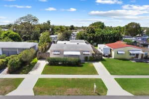 572 Sioux Rd, Lake Worth, FL 33462, Sold 07/30/21