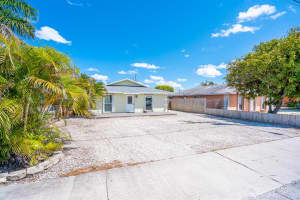 3298 N Dixie Hwy, Boca Raton, FL 33431, Sold 05/28/21