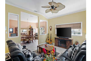 520 7th Square SW, Vero Beach, FL 32962, Sold 06/01/21