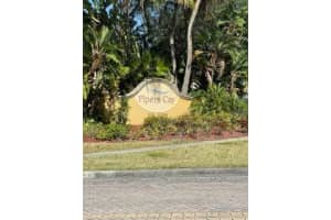 825 Pipers Cay Dr, West Palm Beach, FL 33415, Sold 05/18/21