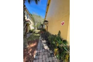 825 Pipers Cay Dr, West Palm Beach, FL 33415, Sold 05/18/21