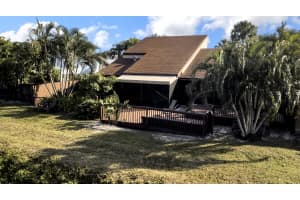 6429 Hollandaire Dr E, Boca Raton, FL 33433, Sold 05/17/21