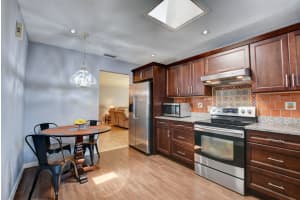 4564 Brook Dr, West Palm Beach, FL 33417, Sold 05/28/21