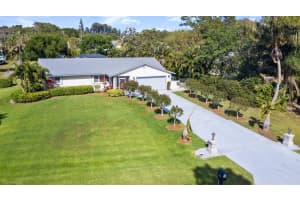 8357 SE Hazard St, Hobe Sound, FL 33455, Sold 06/04/21