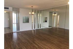 470 Executive Center Dr, West Palm Beach, FL 33401, Sold 05/05/21