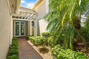 MLS# R10706538, Vero Beach, Florida 32967