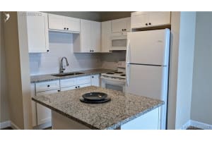 2929 SE Ocean Blvd APT F8, Stuart, FL 34996, Sold 07/08/21