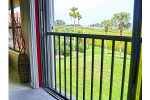 6165 S Mirror Lake Dr, Sebastian, FL 32958, Sold 05/21/21