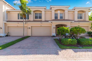 266 SW Walking Path, Stuart, FL 34997, Sold 05/11/21