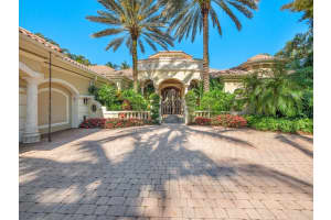 29 St Thomas Dr, Palm Beach Gardens, FL 33418, Sold 05/17/21