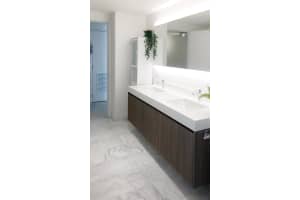 401 N Birch Rd, Fort Lauderdale, FL 33304, Sold 11/10/21