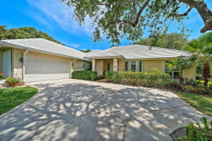 8309 SE Woodcrest Pl, Hobe Sound, FL 33455, Sold 05/10/21