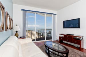 1551 N Flagler Dr PH 2, West Palm Beach, FL 33401, Sold 06/01/21