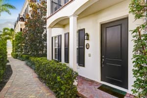 121 Lily Ln, Delray Beach, FL 33444, Sold 06/01/21
