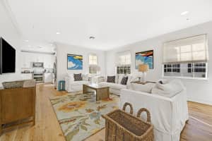 121 Lily Ln, Delray Beach, FL 33444, Sold 06/01/21