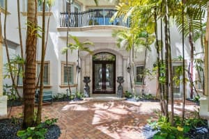313 Mizner Lake Estates Dr, Boca Raton, FL 33432, Sold 09/17/21