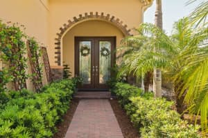 5537 40th Ave, Vero Beach, FL 32967, Sold 06/18/21