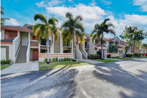 5581 Courtyard Dr, Margate, FL 33063, Sold 07/01/21