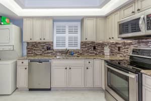 801 Lake Shore Dr, West Palm Beach, FL 33403, Sold 06/11/21