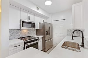 ??? ????? 780 S Sapodilla Ave, West Palm Beach, FL 33401, Sold 05/07/21