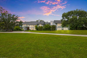 15725 Sunset Ln, Wellington, FL 33414, Sold 10/21/21