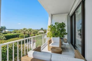 2275 S Ocean Blvd #302a, Palm Beach, FL 33480, Sold 06/24/21
