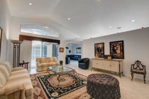 10081 Diamond Lake Dr, Boynton Beach, FL 33437, Sold 05/24/21