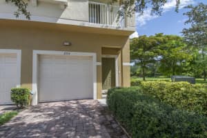 1561 SE Hampshire Way, Stuart, FL 34994, Sold 07/02/21