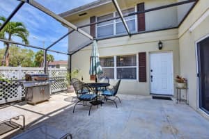 14 Amherst Ct, Royal Palm Beach, FL 33411, Sold 05/28/21