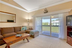 5700 Pelican Pointe Dr, Sebastian, FL 32958, Sold 06/02/21