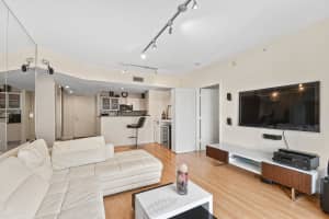 1551 N Flagler Dr, West Palm Beach, FL 33401, Sold 10/29/21