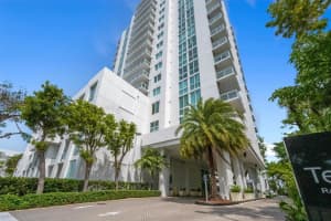 1871 NW S River Dr, Miami, FL 33125, Sold 12/08/21