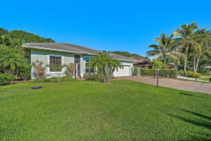 5025 Whispering Hollow, Palm Beach Gardens, FL 33418, Sold 05/24/21