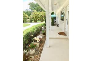 4912 S Kay St, Palm Beach Gardens, FL 33418, Sold 05/17/21