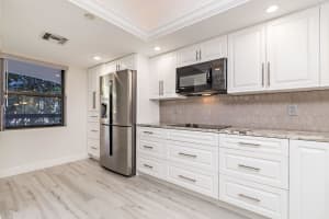 356 Golfview Rd, North Palm Beach, FL 33408, Sold 06/01/21