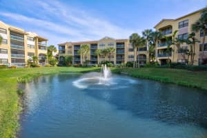 700 Uno Lago Dr, North Palm Beach, FL 33408, Sold 05/24/21