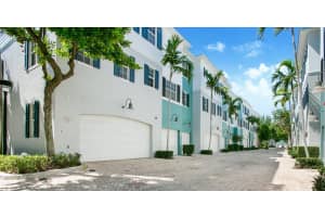 536 W Mallory Cir, Delray Beach, FL 33483, Sold 05/14/21